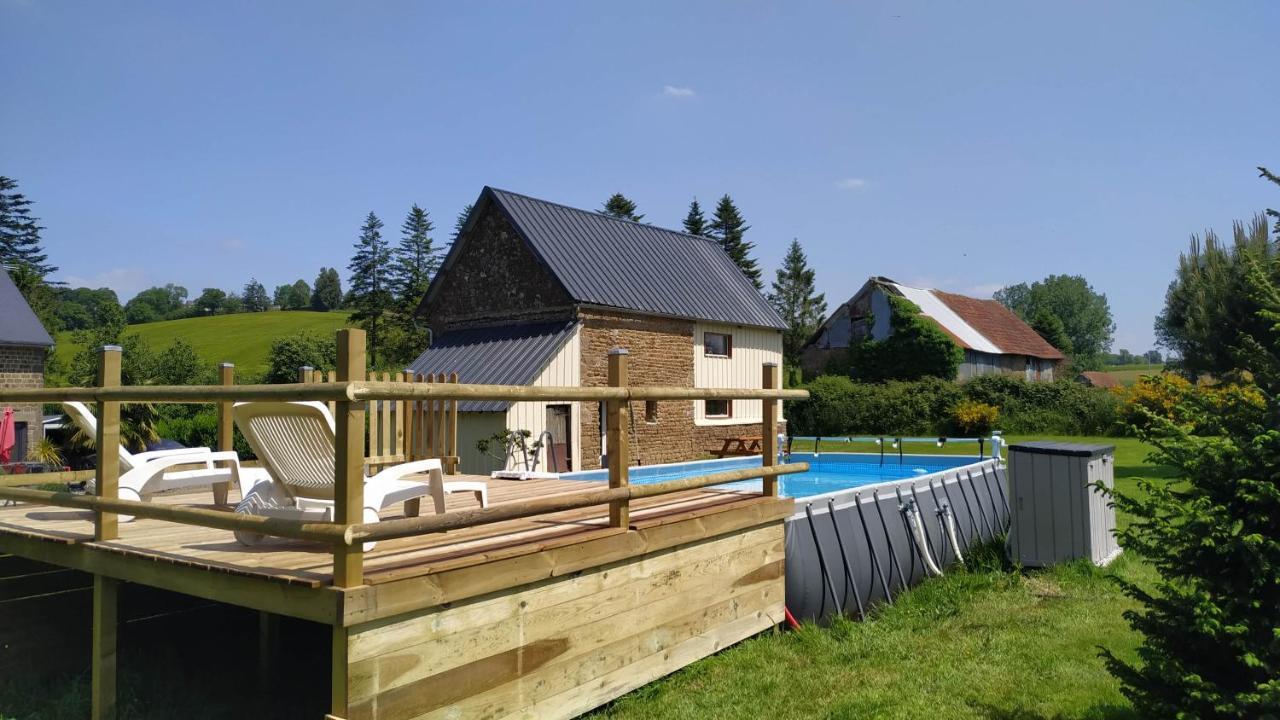 Gite "La Renaudaie" - Piscine Juvigny Les Vallees Ngoại thất bức ảnh